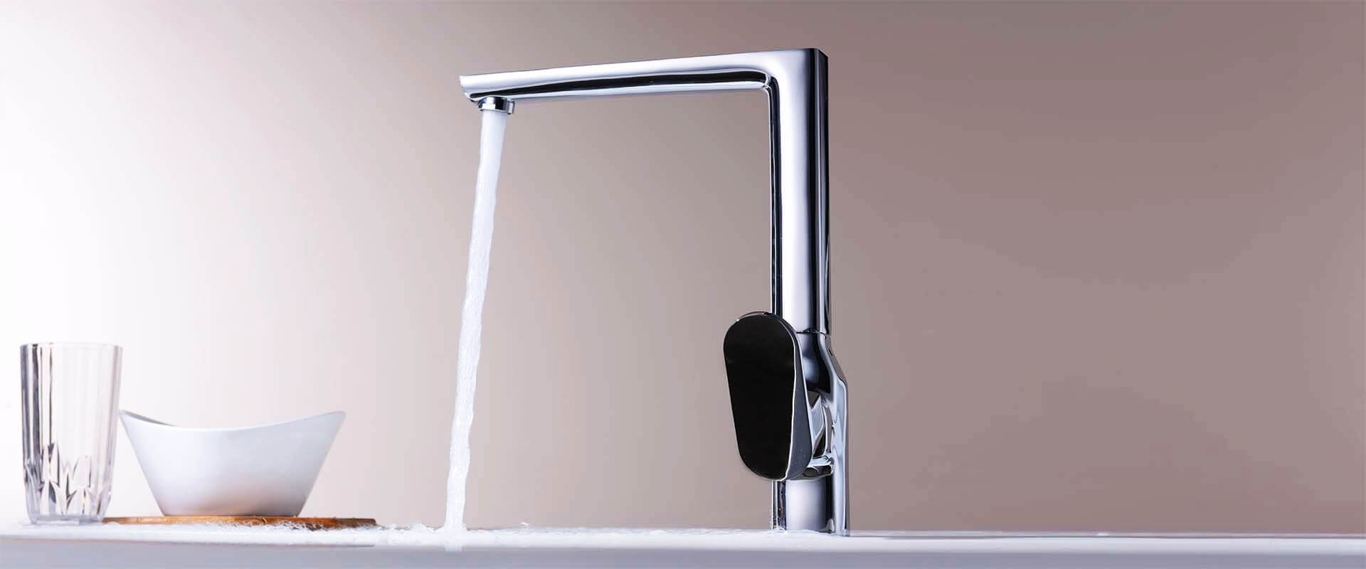 kitchen faucet, single handle kitchen faucet